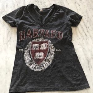 Harvard t-shirt